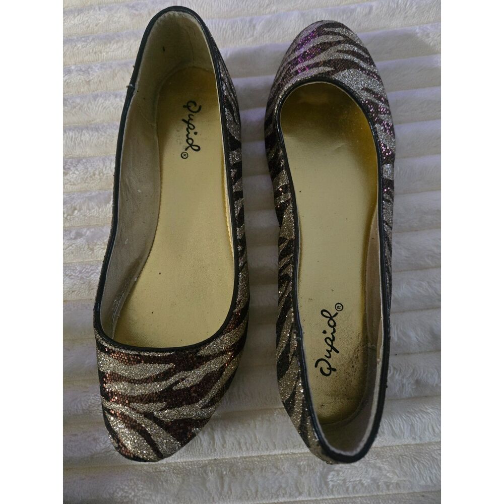 Glitter zebra flats by Qupid size 6